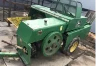 Пресс-подборщик John Deere 330