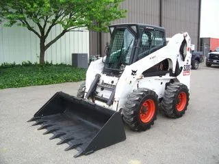 Мини-погрузчик Bobcat S300