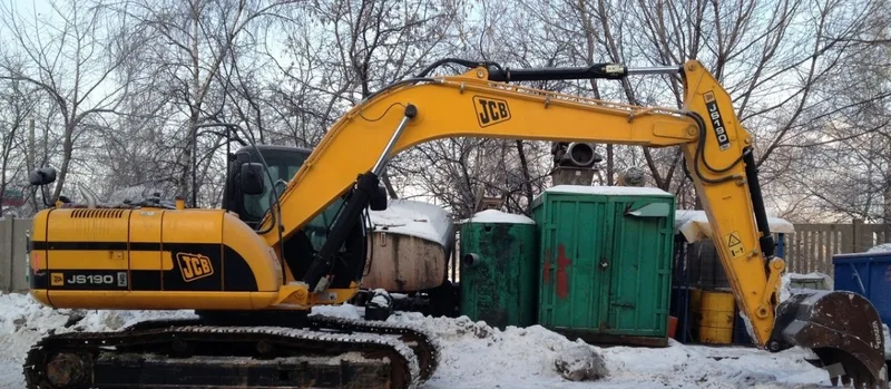 Гусеничный экскаватор JCB JS 190 NC