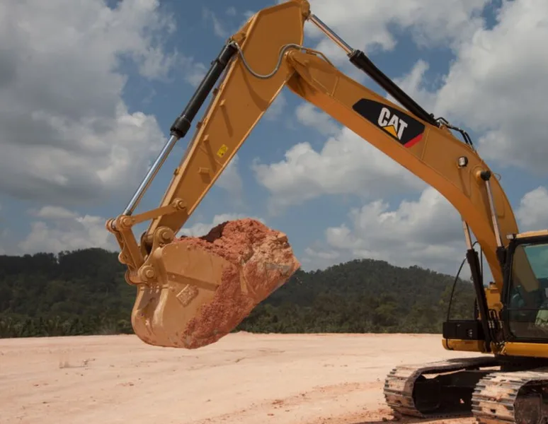 Гусеничный экскаватор Caterpillar 320D