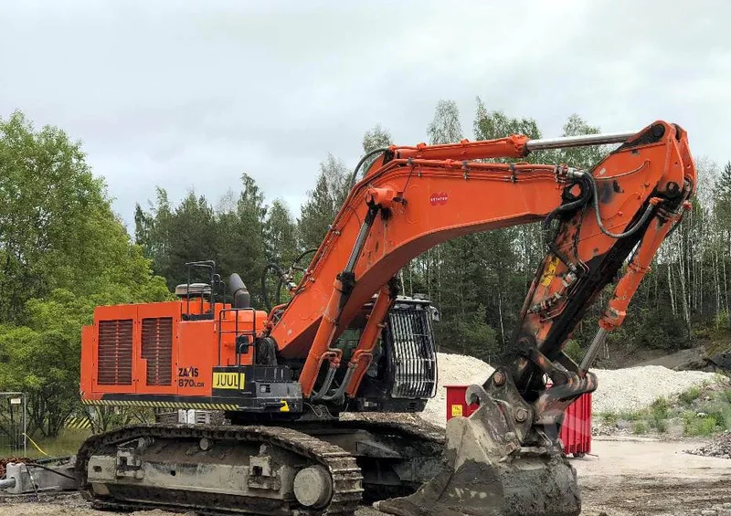 Гусеничный экскаватор Hitachi ZX870-5G