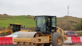 Вибрационный комбинированный каток        Caterpillar CS56