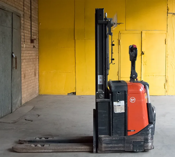 Штабелер BT SPE 125