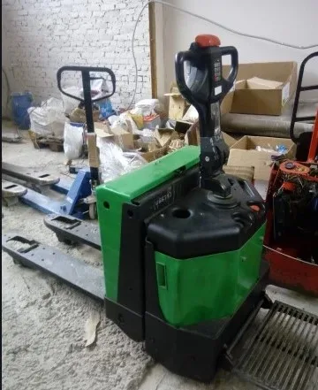Транспортировщик паллет BT LPE 200