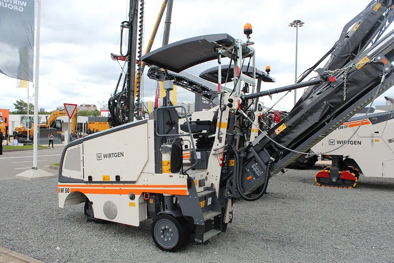 Дорожная фреза WIRTGEN W 100 F