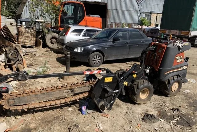 Траншеекопатель Ditch Witch Witch