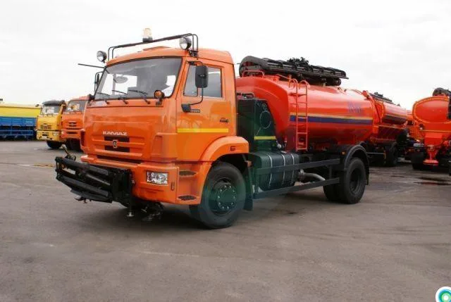Поливомоечная машина КОММАШ Арзамас КО-829 А-01