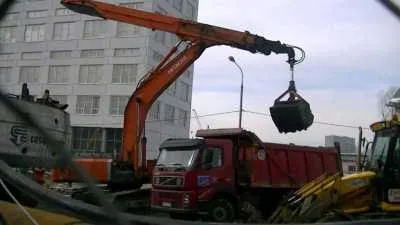 Перегружатель гусеничный Hitachi 200