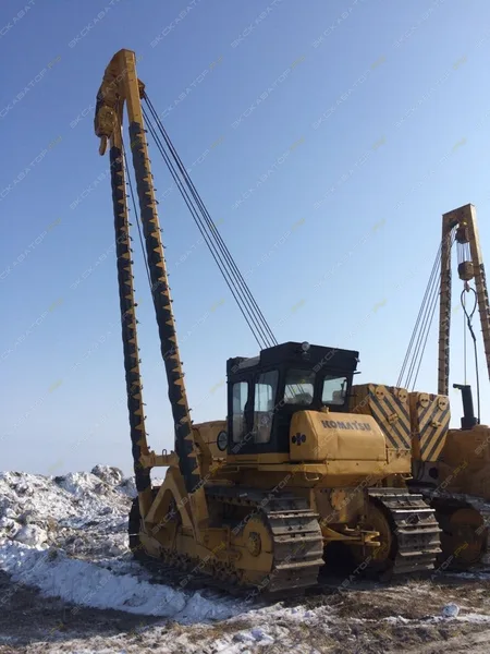 Трубоукладчик большого диаметра  Komatsu D355C-3