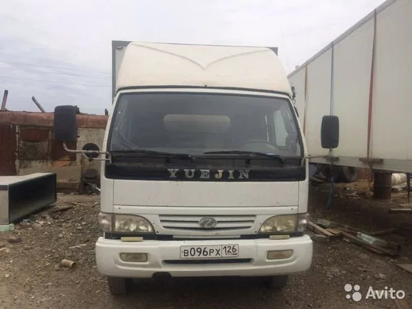 Промтоварный фургон Yuejin