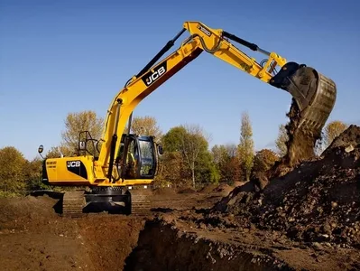 Гусеничный экскаватор JCB LS220