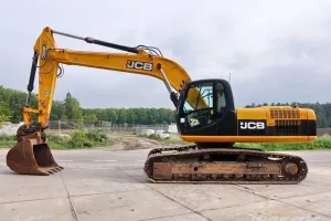 Гусеничный экскаватор JCB JS260LC
