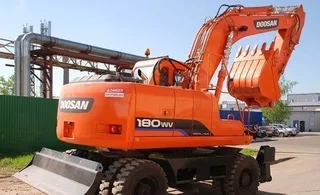 Колесный экскаватор DOOSAN 180WV