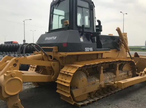 Средний бульдозер Shantui SD16
