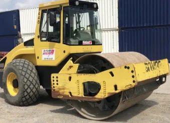 Вибрационный комбинированный каток        Bomag BW 211 D-4