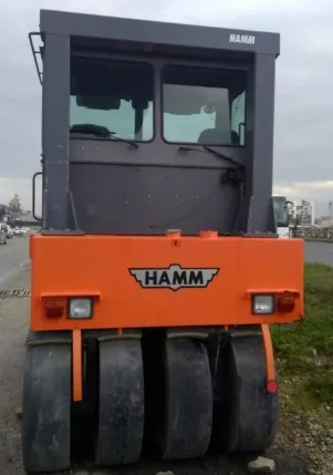 Пневматический каток Bomag RW 200