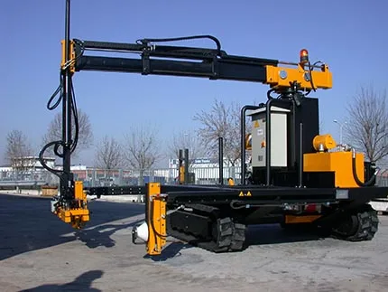 Машина для установки барьерных ограждений AGT ORTECO 400C