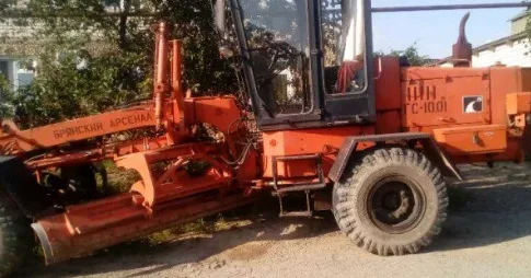 Легкий автогрейдер Брянский Арсенал ГС-10.01