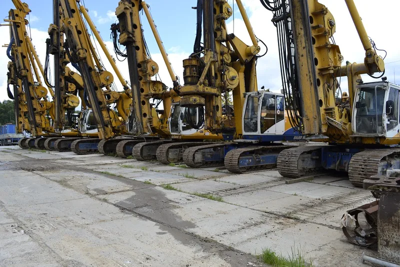 Буровая установка Bauer BG 20