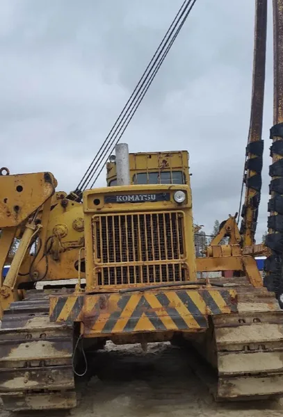 Трубоукладчик большого диаметра  Komatsu D355C-3