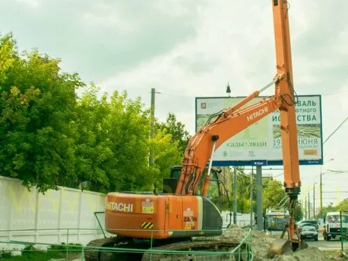 Перегружатель гусеничный Hitachi ZX 225 URLC  грейфер