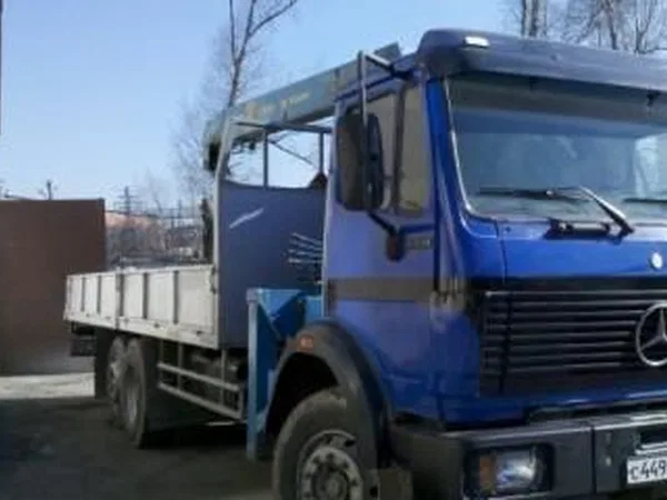 Бортовой грузовик с КМУ Mercedes-Benz 2429
