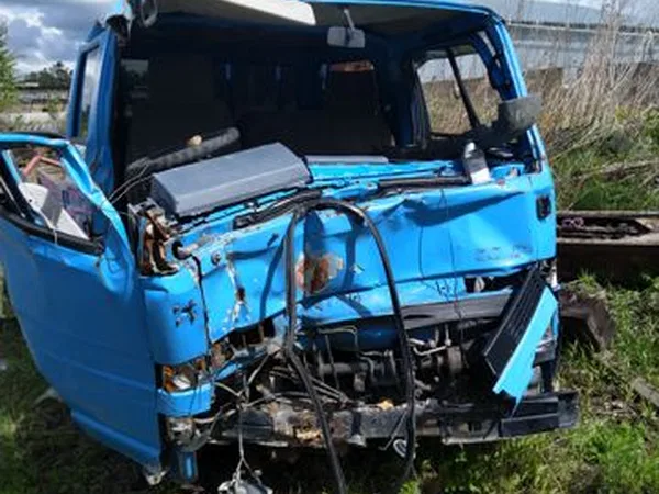 Бортовой автомобиль Isuzu ELF NHR55E