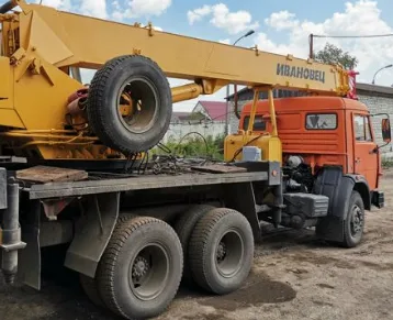 Автокран Ивановец КС-35714