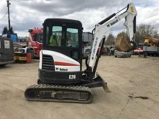 Мини-экскаватор Bobcat e26