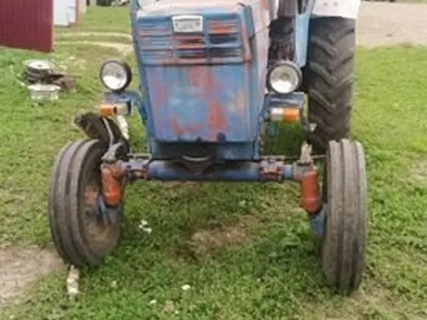 Трактор ЛТЗ Т-40