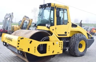 Вибрационный комбинированный каток        Bomag BW 213 D-4