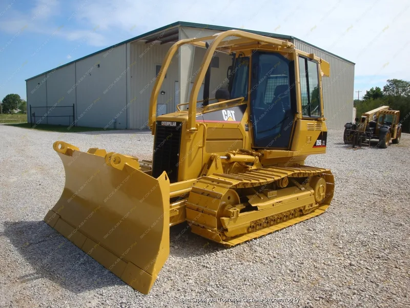 Легкий Бульдозер Caterpillar D3G XL