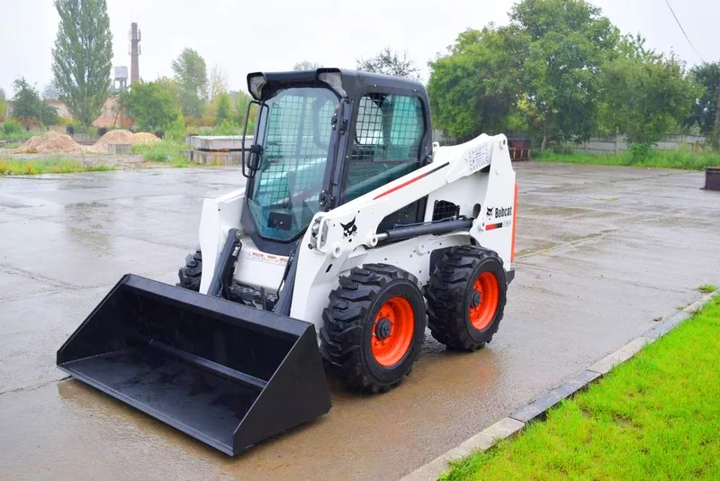Мини-погрузчик Bobcat 630