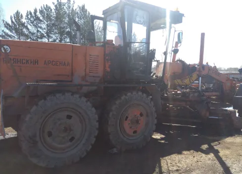 Легкий автогрейдер Брянский Арсенал ГС-10.01