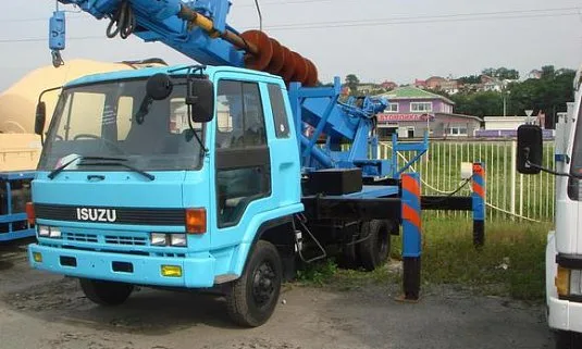 Мобильная буровая установка Aichi D-502