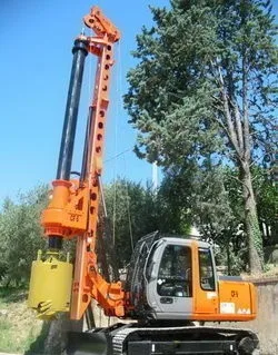 Буровая установка Tescar CF3