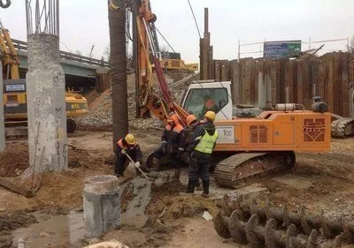 Буровая установка Fiat-Hitachi D180