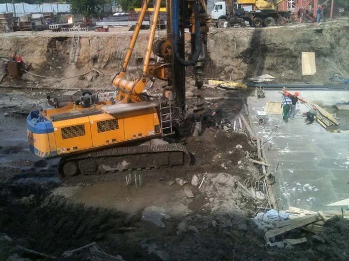 Буровая установка Bauer BG 28 BS 80