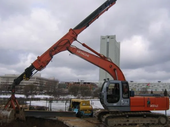 Перегружатель гусеничный Hitachi EX200