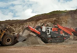 Мобильная дробилка SANDVIK QH331