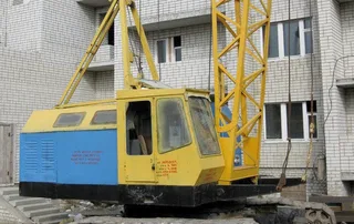 Гусеничный кран БРМЗ OMT-16
