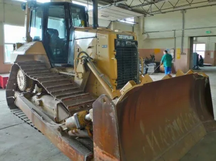 Средний бульдозер Caterpillar D6N XL