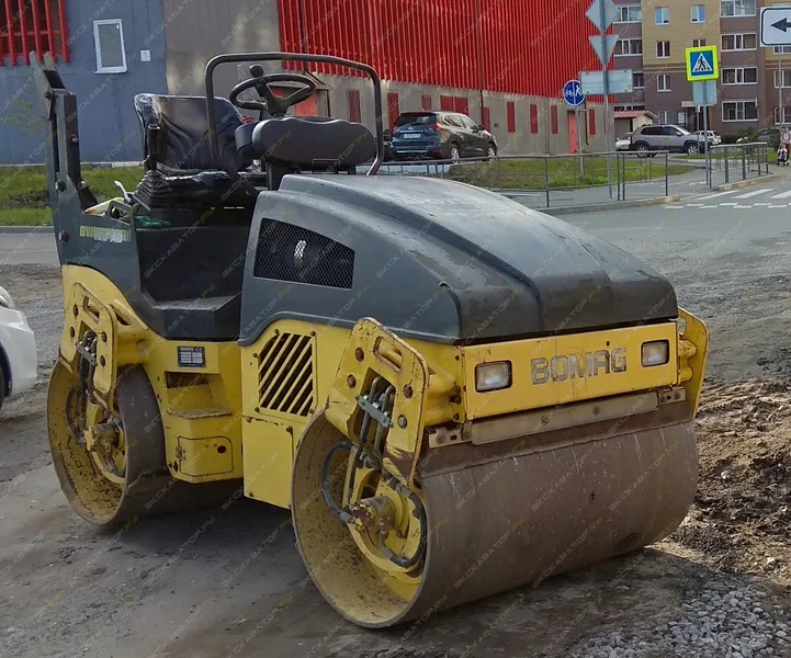 Двухвальцовый каток Bomag BW 125 AD-4