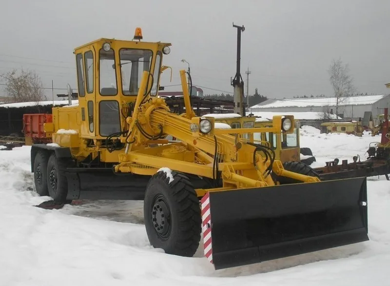 Средний автогрейдер Дормаш DZ 180