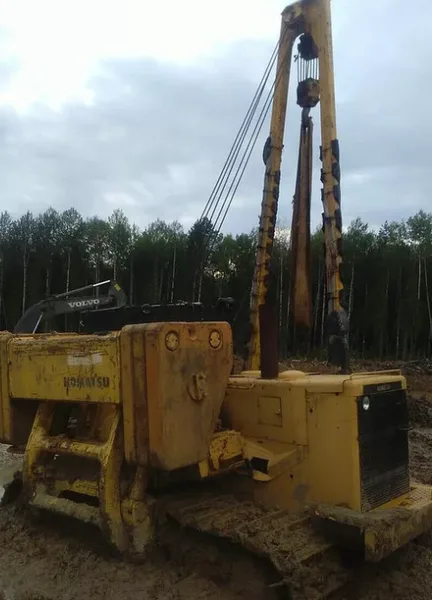 Трубоукладчик большого диаметра  Komatsu D355C-3