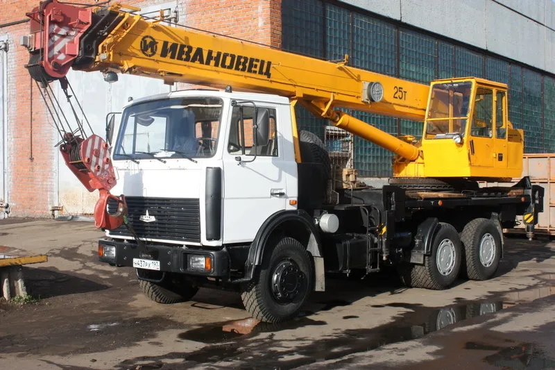 Автокран ИВАНОВЕЦ КС-35714-10