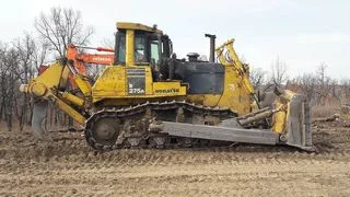 Тяжелый бульдозер Komatsu D275A-5