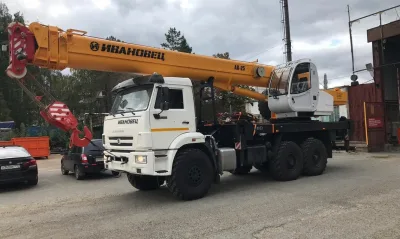 Автокран ИВАНОВЕЦ КС-45717К-3Р