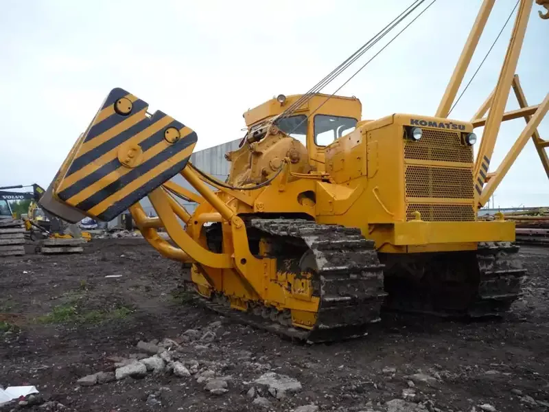 Трубоукладчик большого диаметра  Komatsu D85C-21