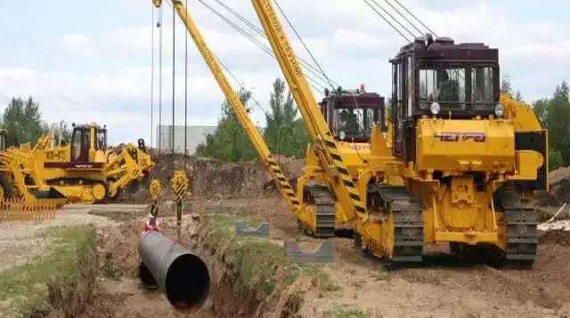 Трубоукладчик большого диаметра  Четра ТГ-121